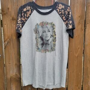 Lucky Bird Dolly Parton T-Shirt - Women's Medium